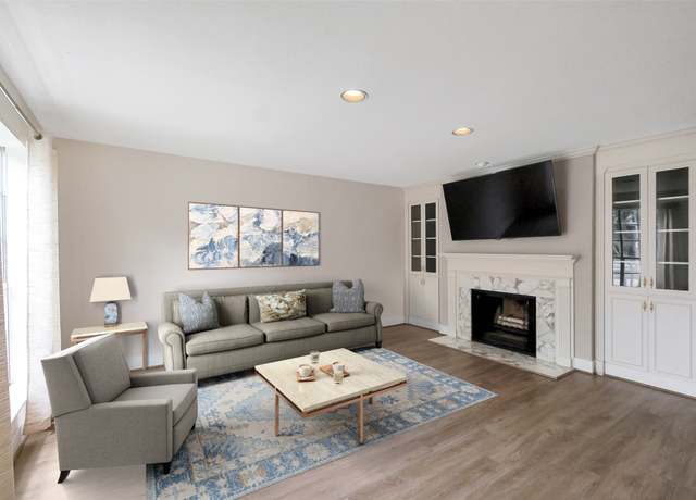 Property at 1321 Fountain View Dr #131, Houston, TX 77057, 2 beds, 2.5 baths