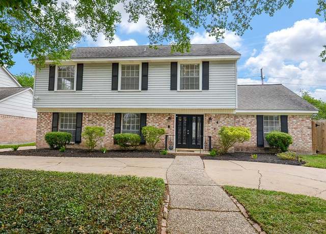 Property at 2019 Briarlee Dr, Houston, TX 77077, 4 beds, 2.5 baths