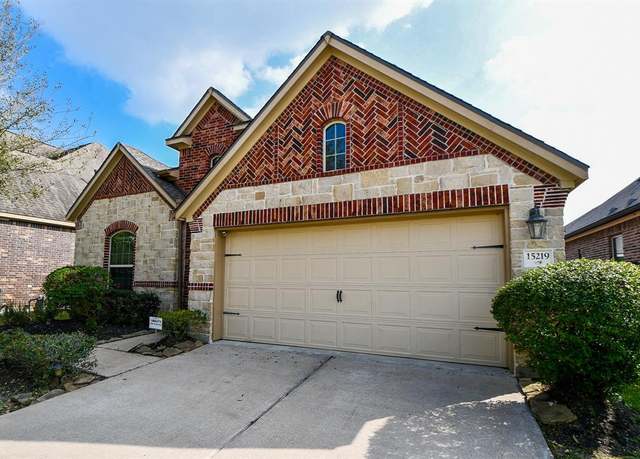 Property at 15219 Ashbrook Dove Ln, Cypress, TX 77429, 3 beds, 2 baths