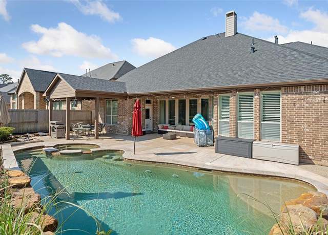 Property at 17726 Rough River Ct, Humble, TX 77346, 5 beds, 4.5 baths