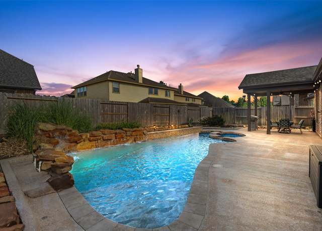 Property at 17726 Rough River Ct, Humble, TX 77346, 5 beds, 4.5 baths