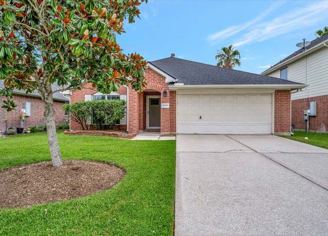 Property at 2889 Lost Cove Ct, League City, TX 77539, 4 beds, 2 baths