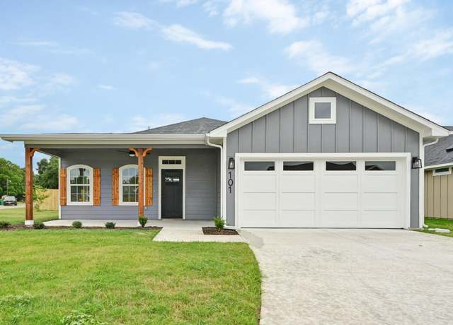 Property at 101 Callie St, Smithville, TX 78957, 3 beds, 2 baths