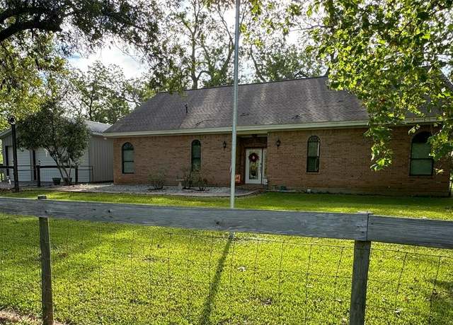 Property at 893 County Road 703, West Columbia, TX 77486, 5 beds, 3 baths