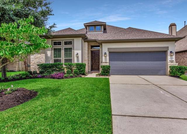 Property at 23 N Wheatleigh Dr, Tomball, TX 77375, 3 beds, 2.5 baths
