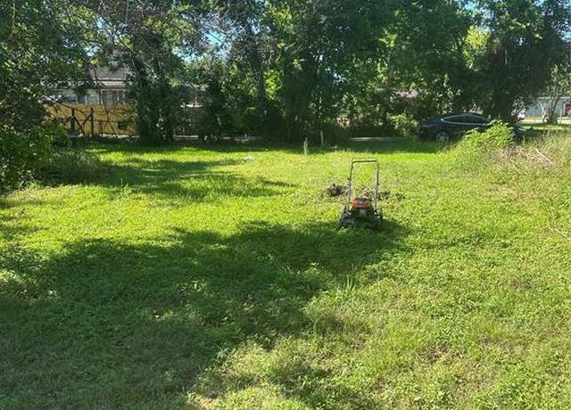 Property at 1106 Rufus St, Richmond, TX 77469