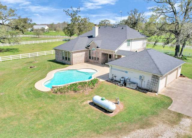 Property at 1110 Indian Rdg, Rosharon, TX 77583, 5 beds, 4 baths