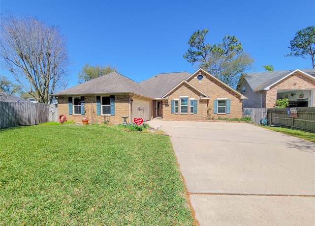 Property at 4021 Fatta Drive Dr, Dickinson, TX 77539, 3 beds, 2 baths