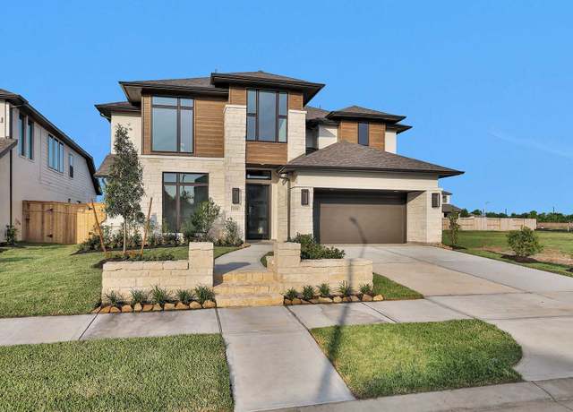 Property at 2110 Playa Valencia, Missouri City, TX 77459, 4 beds, 3.5 baths