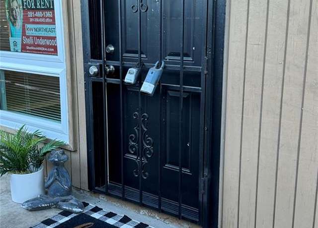 Property at 1529 Wirt Rd #27, Houston, TX 77055, 1 bed, 1 bath