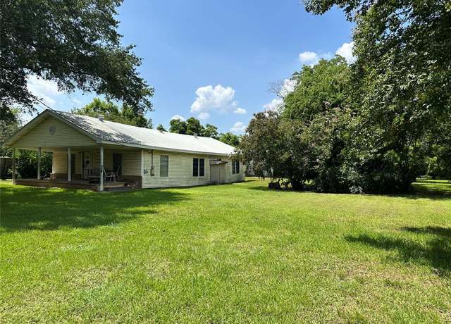 Property at 1102 N Battlebell Rd, Highlands, TX 77562