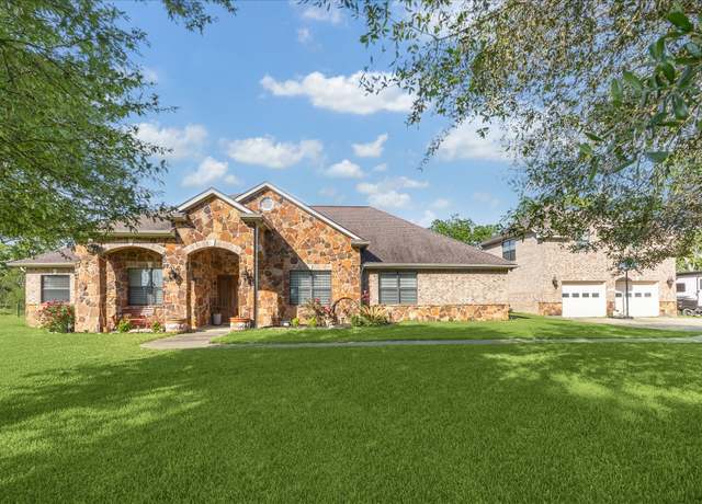 Property at 3650 Ward Bend Rd, Sealy, TX 77474, 4 beds, 3.5 baths