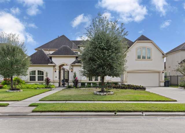 Property at 13615 Cole Point Dr, Humble, TX 77396, 5 beds, 4.5 baths