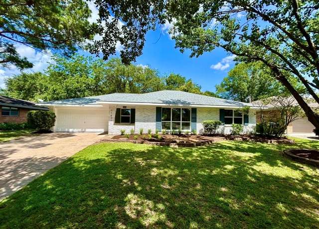 Property at 11431 Landsdowne Dr, Houston, TX 77035, 3 beds, 2 baths