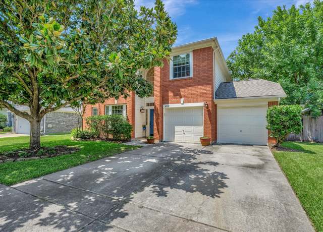 Property at 4730 Antique Meadows Dr, Friendswood, TX 77546, 4 beds, 2.5 baths