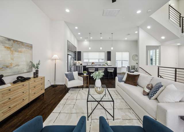 Property at 805 Sandman St, Houston, TX 77007, 3 beds, 3.5 baths