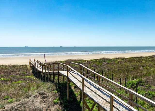 Property at 4835 Bluewater Dr, Surfside Beach, TX 77541, 4 beds, 3 baths
