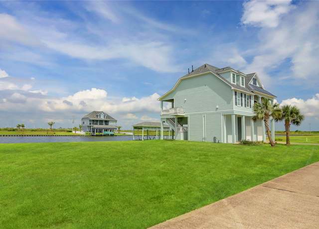 Property at 20 Hawkeye, Hitchcock, TX 77563, 4 beds, 4 baths