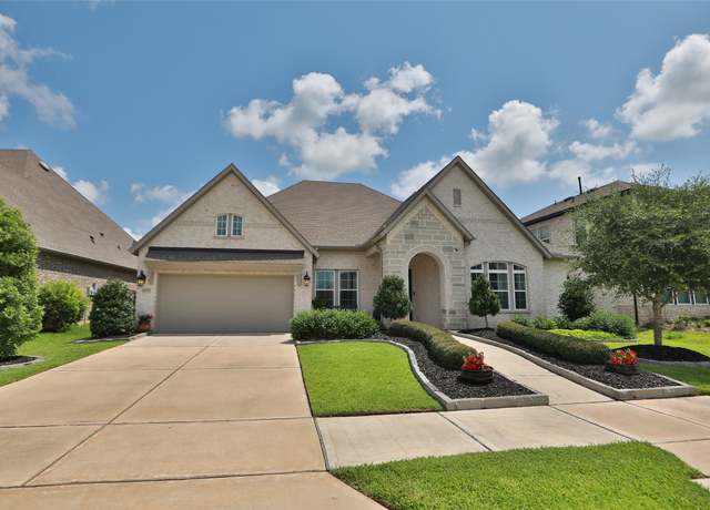 Property at 10007 Golden Woods Dr, Missouri City, TX 77459, 4 beds, 3 baths