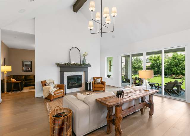 Property at 10007 Golden Woods Dr, Missouri City, TX 77459, 4 beds, 3 baths