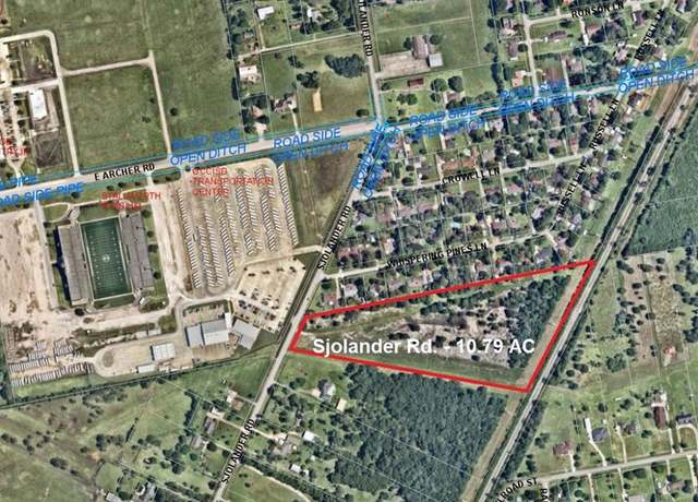 Property at 1 Sjolander Rd, Baytown, TX 77521