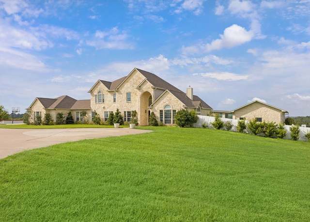 Property at 3824 Fm 949, Sealy, TX 77474, 6 beds, 6.5 baths