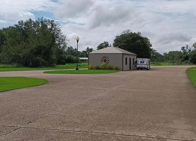 Property at 0 Pony Trail Trl, Angleton, TX 77515