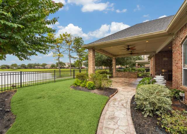 Property at 2508 Siskin Trl, League City, TX 77573, 4 beds, 3 baths