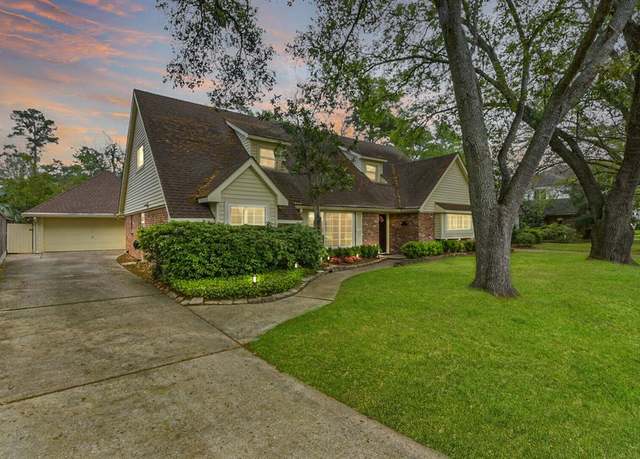 Property at 12318 Beauregard Dr, Houston, TX 77024, 5 beds, 3.5 baths