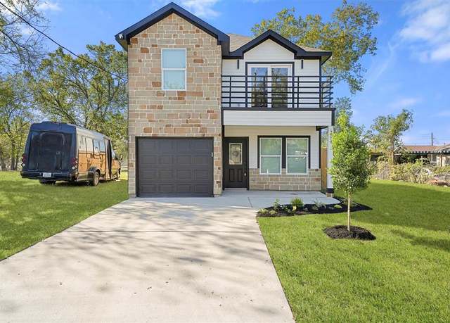 Property at 6729 Arabella St, Houston, TX 77091, 3 beds, 2.5 baths