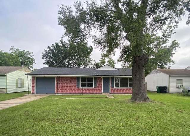 Property at 5715 Belmark St, Houston, TX 77033, 3 beds, 1 bath