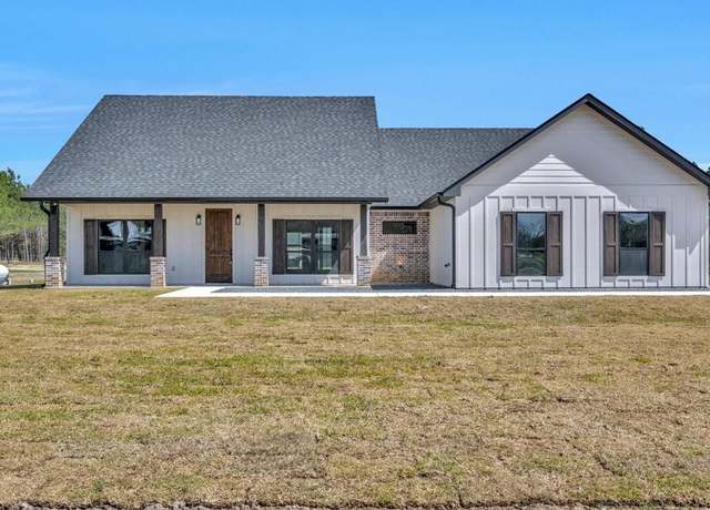 Property at 105 Ralph Nerren Rd, Huntington, TX 75949, 3 beds, 2 baths