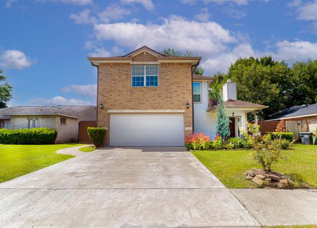 Property at 2722 S Belgravia Dr, Pearland, TX 77584, 4 beds, 2.5 baths