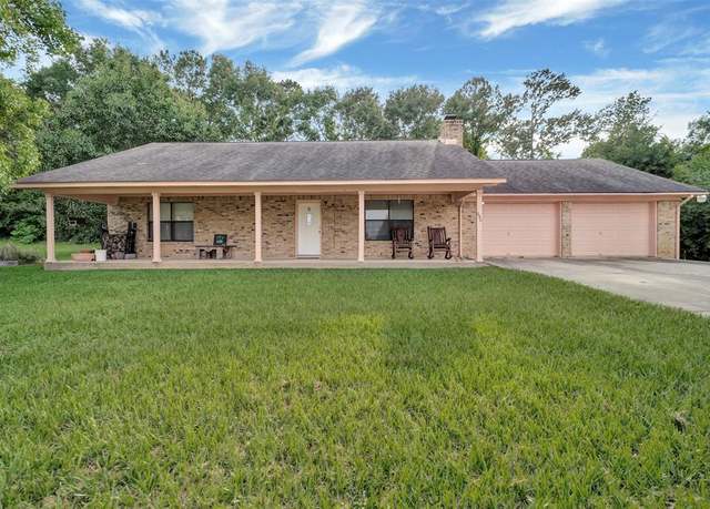 Property at 690 Lakeview Drive Loop, Coldspring, TX 77331, 2 beds, 2 baths