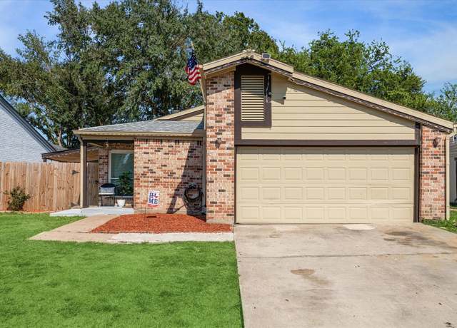 Property at 11835 Sandpiper Dr, Houston, TX 77035, 3 beds, 2 baths