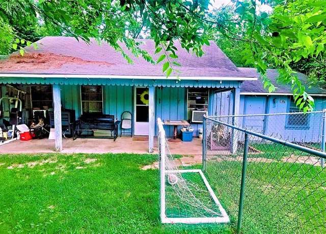 Property at 106 Peggy Ln, Lufkin, TX 75904, 4 beds, 1.5 baths