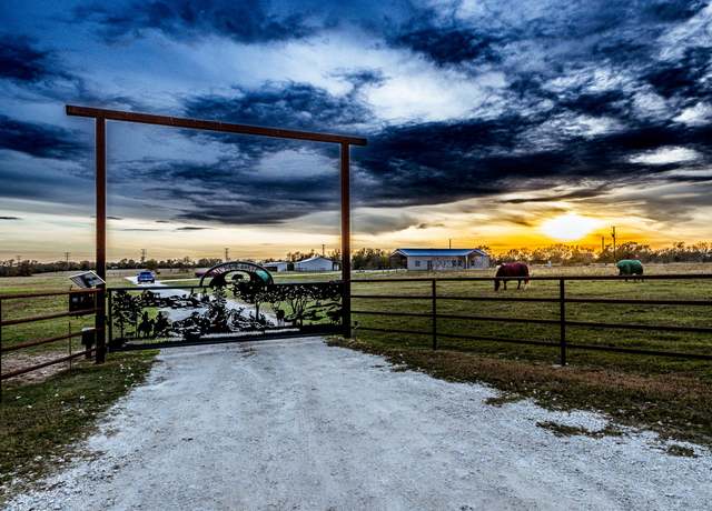 Property at 327 Diserens Rd, North Zulch, TX 77872, 3 beds, 3 baths