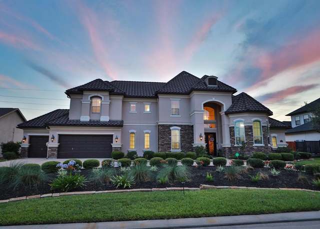Property at 14103 Boerne Country Dr, Cypress, TX 77429, 4 beds, 4.5 baths