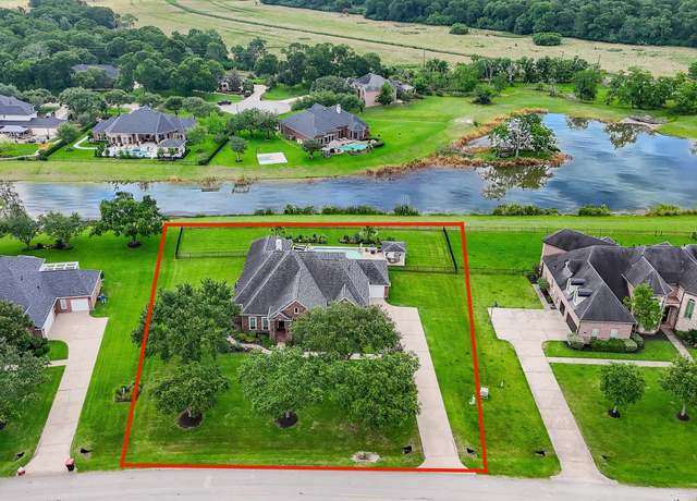 Property at 9110 Royal Crest Ln, Richmond, TX 77469, 4 beds, 3.5 baths
