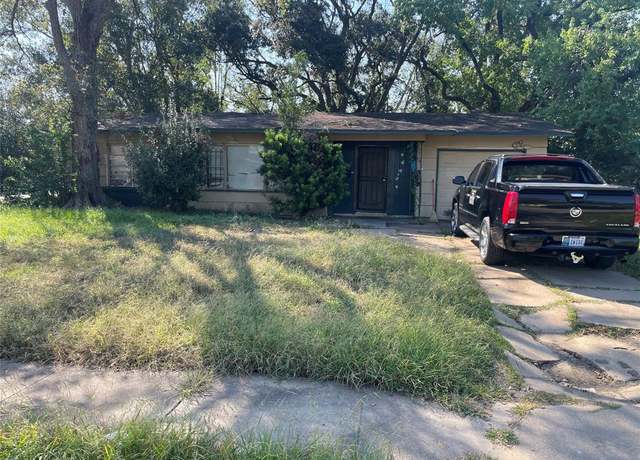 Property at 5782 E Belcrest St, Houston, TX 77033, 3 beds, 1 bath