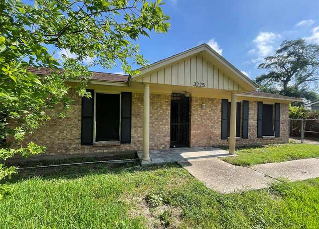 Property at 3225 Bostic St, Houston, TX 77093, 3 beds, 2 baths