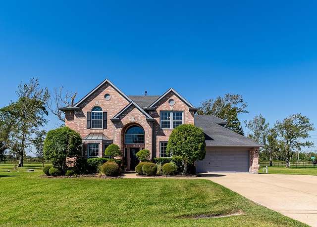 Property at 8991 Water Point Dr, Beach City, TX 77523, 4 beds, 3.5 baths