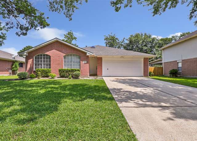 Property at 3823 Woodlace Dr, Humble, TX 77396, 3 beds, 2 baths