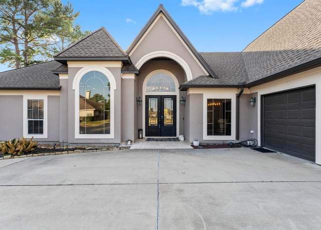 Property at 14 Darien Ct, Montgomery, TX 77356, 4 beds, 4.5 baths