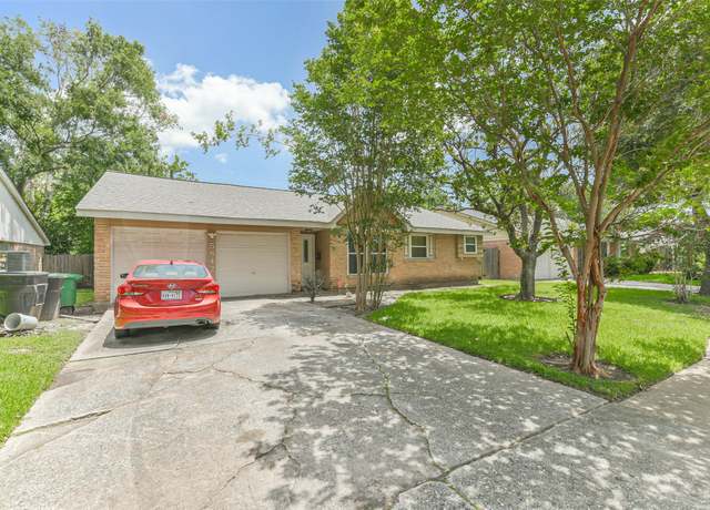 Property at 5842 Ludington Dr, Houston, TX 77035, 3 beds, 2 baths