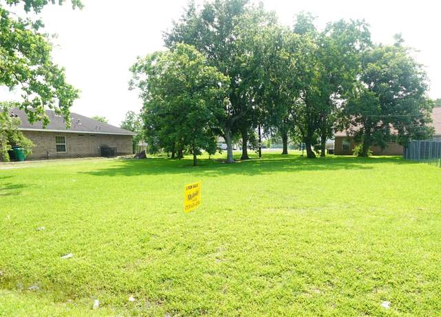 Property at 6221 Fairchild St, Houston, TX 77028