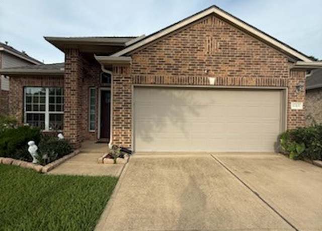 Property at 8315 Quest Ct, Rosharon, TX 77583, 4 beds, 2 baths