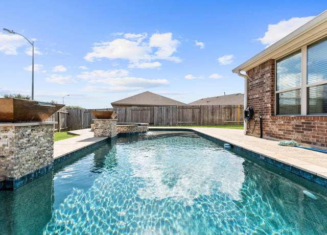Property at 4330 Barchetta Trl, Katy, TX 77493, 4 beds, 3 baths