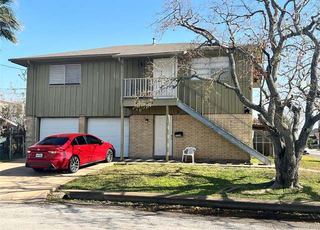 Property at 2226 51st St, Galveston, TX 77551, 3 beds, 1 bath