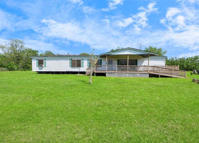 Property at 19002 Murphy Rd, Alvin, TX 77511, 4 beds, 3 baths